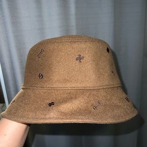 Hermés Bucket Hat